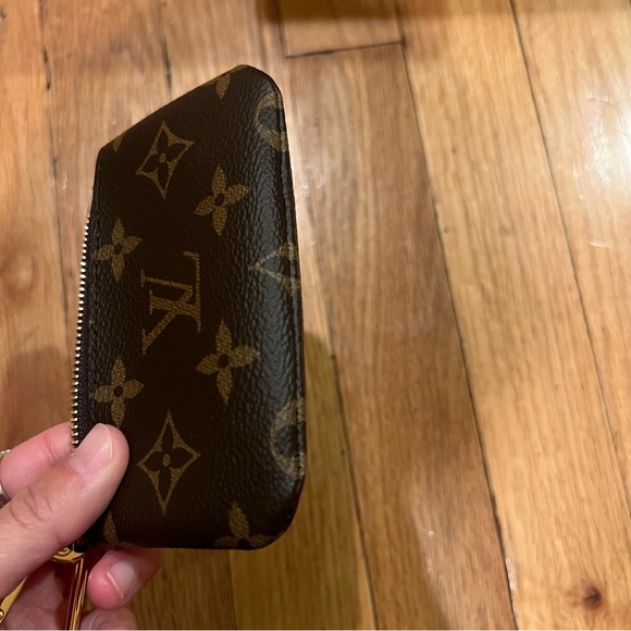 LOUIS VUITTON MONOGRAM KEY POUCH COIN WALLET CLEF - Picture 8 of 10